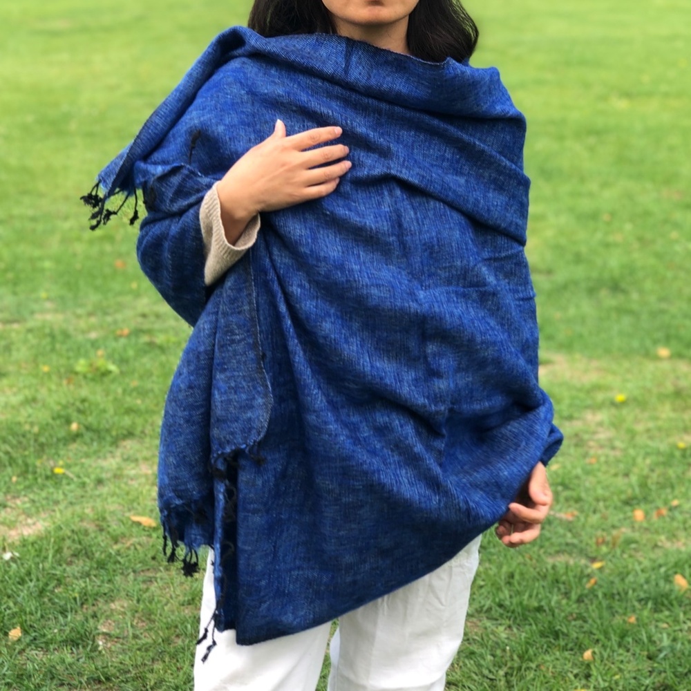 Himalayan yak wool shawl/wrap/scarf handmade in Nepal. Warm Soft Light.